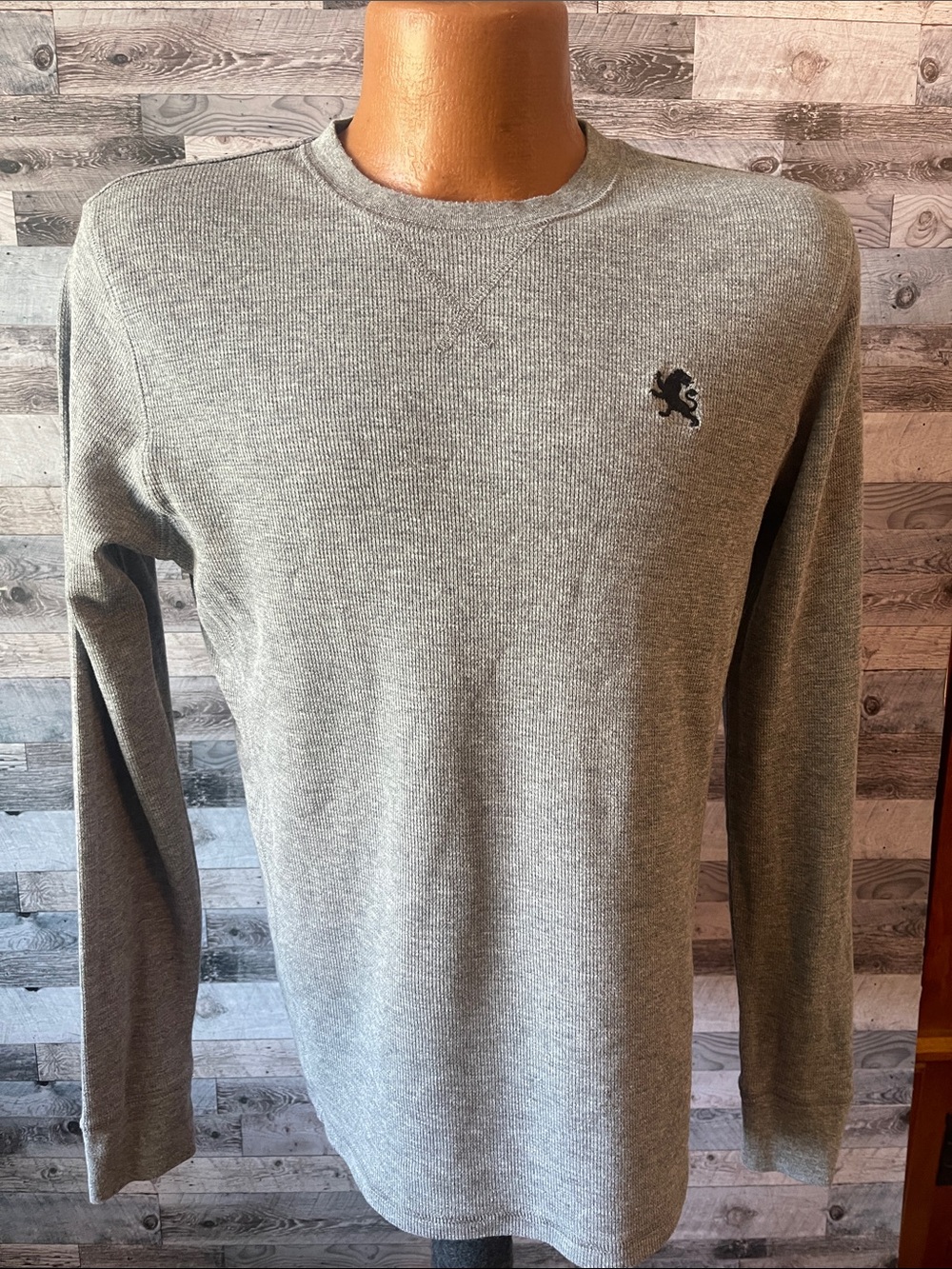 Express Men's Gray Thermal Crewneck Long-Sleeve Shirt